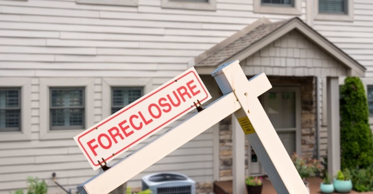 Foreclosure sign